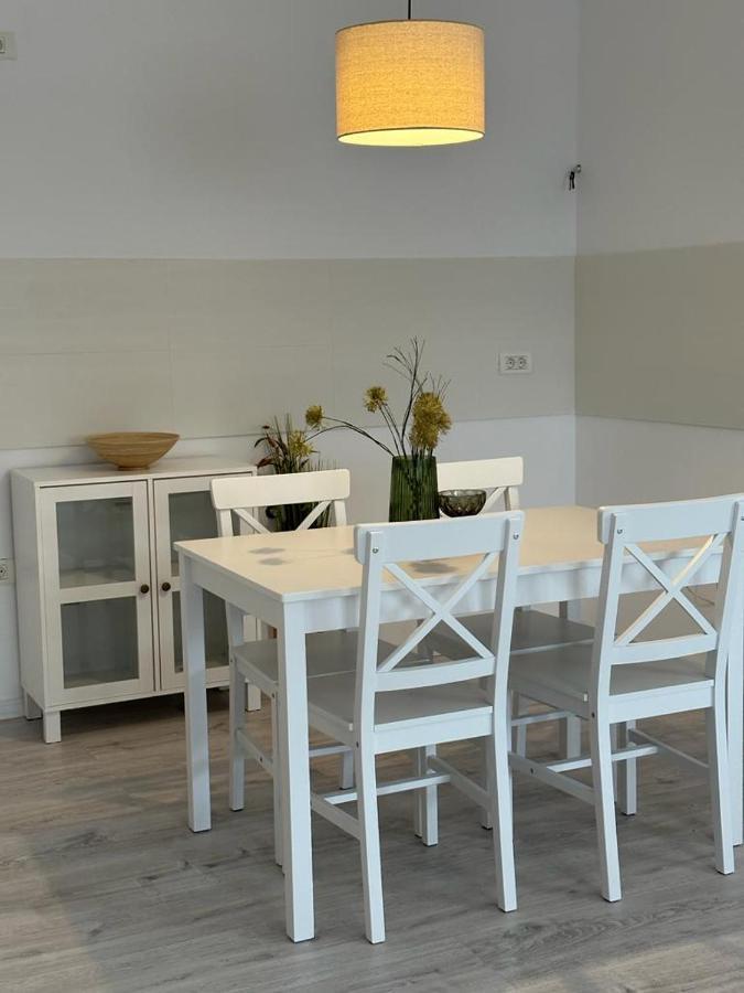 City Center Accommodation 111 Reșița Dış mekan fotoğraf